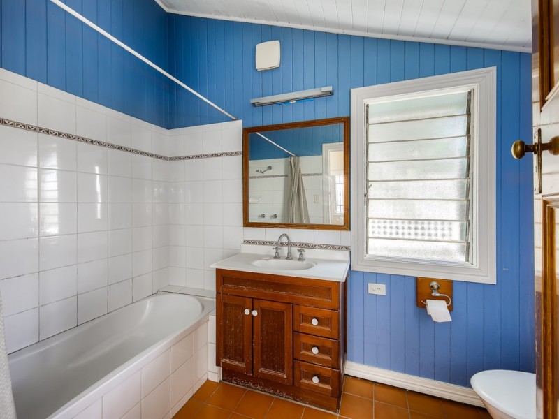 8 Fairleigh Street, Windsor QLD 4030