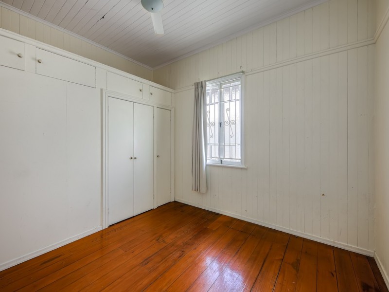 8 Fairleigh Street, Windsor QLD 4030