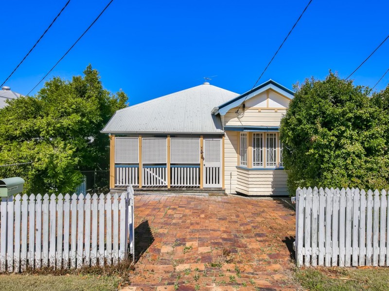 8 Fairleigh Street, Windsor QLD 4030