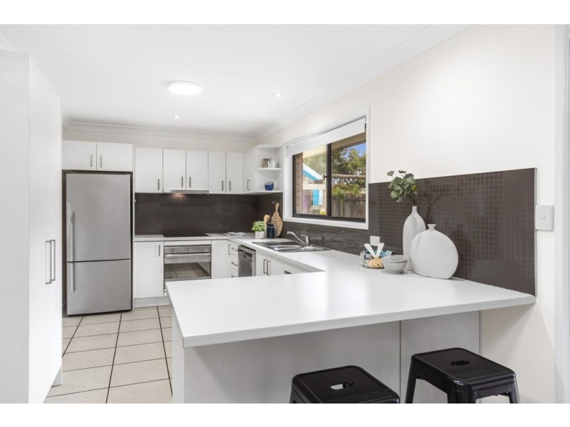 10 Nemira Street, Carseldine QLD 4034