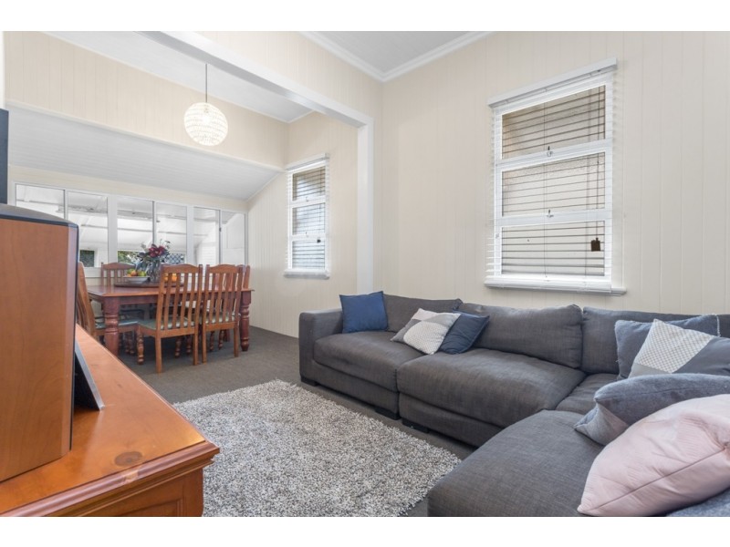 12 Hawdon Street, Wilston QLD 4051