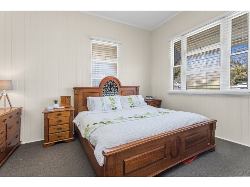 12 Hawdon Street, Wilston QLD 4051