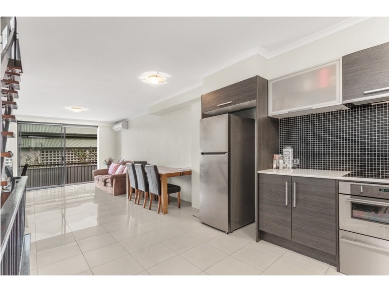 2/32 Garrick Terrace, Herston QLD 4006