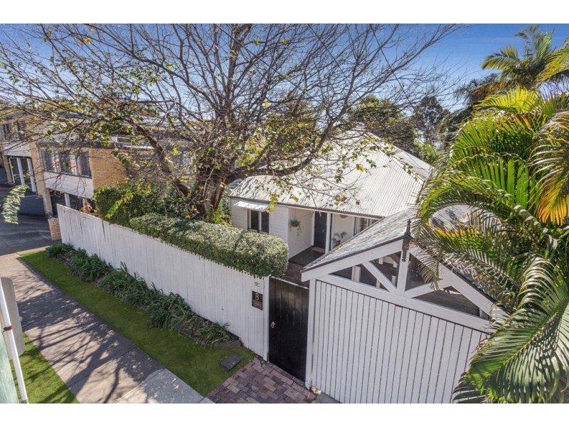 8 UPPER LANCASTER ROAD, Ascot QLD 4007