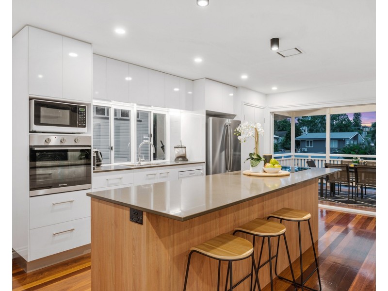 12 Detling Street, Stafford Heights QLD 4053