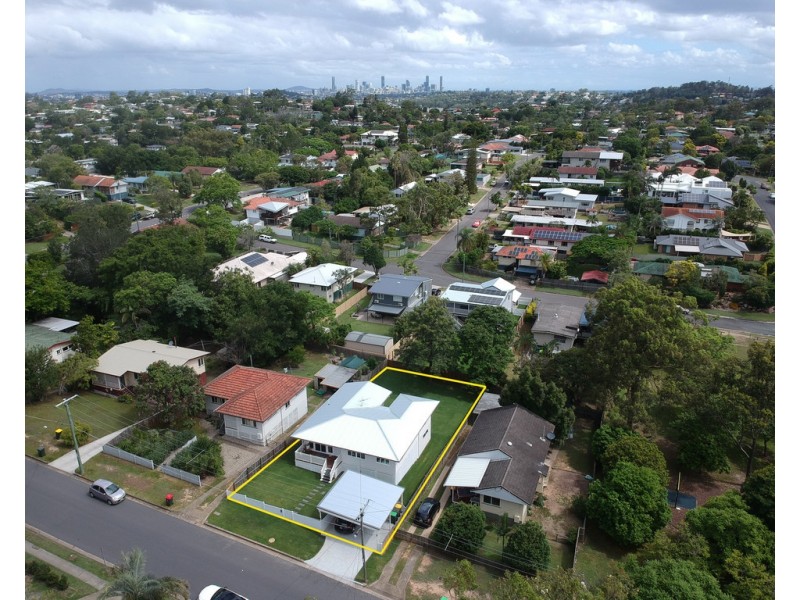 12 Detling Street, Stafford Heights QLD 4053