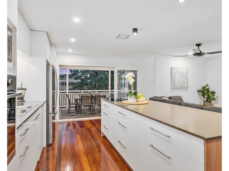 12 Detling Street, Stafford Heights QLD 4053