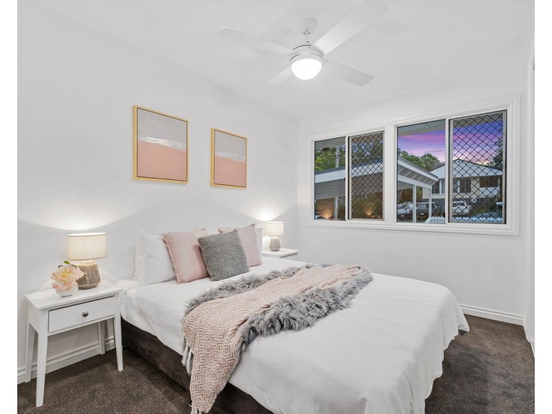 12 Detling Street, Stafford Heights QLD 4053