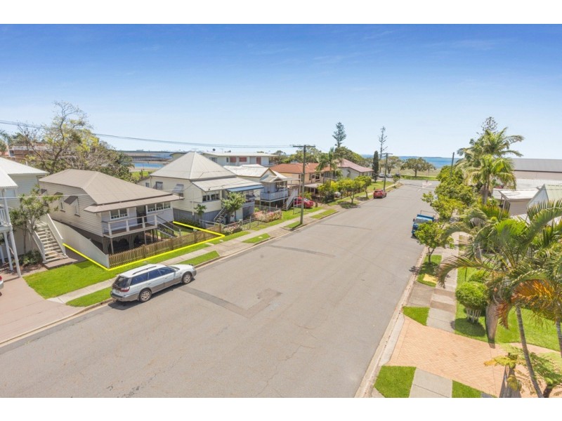 15 Chestnut Street, Wynnum QLD 4178
