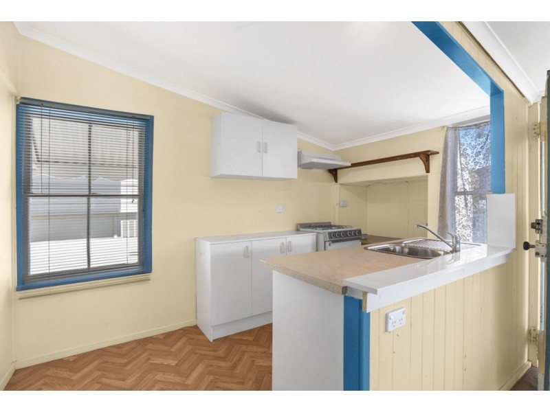 15 Chestnut Street, Wynnum QLD 4178