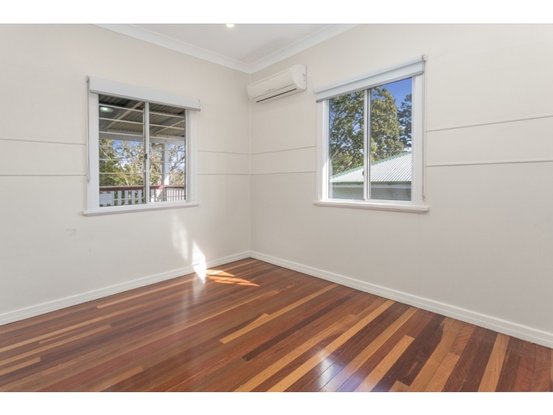 177 Seville Road, Holland Park QLD 4121