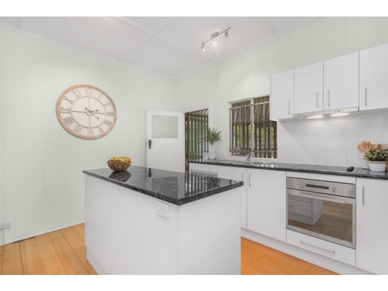 45 Lansdowne Street, Newmarket QLD 4051