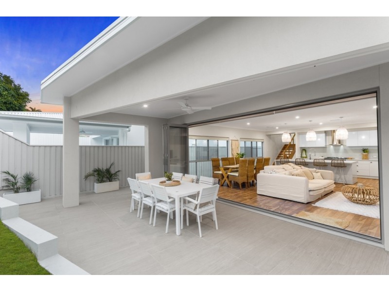 27 Fairleigh Street, Windsor QLD 4030