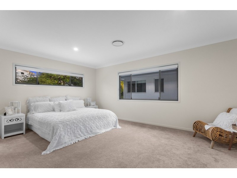 27 Fairleigh Street, Windsor QLD 4030