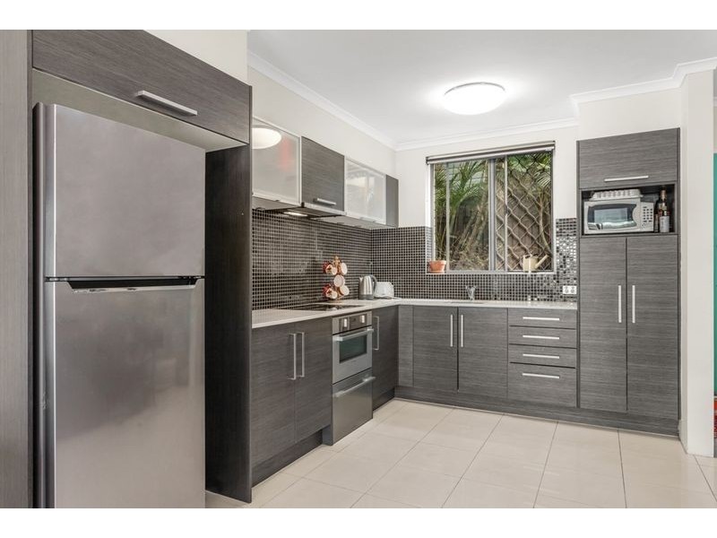 2/32 Garrick Terrace, Herston QLD 4006