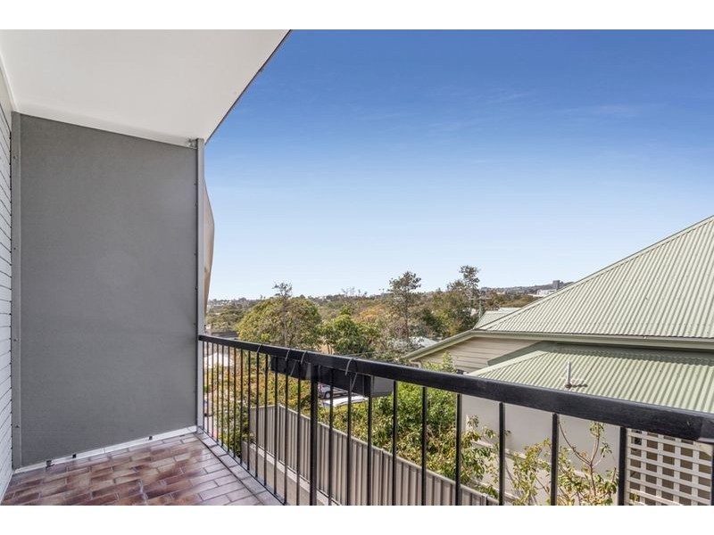 2/32 Garrick Terrace, Herston QLD 4006