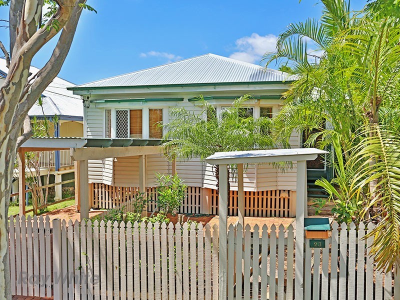 23 Ninth Avenue, Kedron QLD 4031