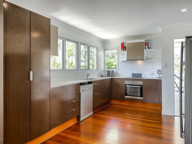 20 Normanton Street, Stafford Heights QLD 4053