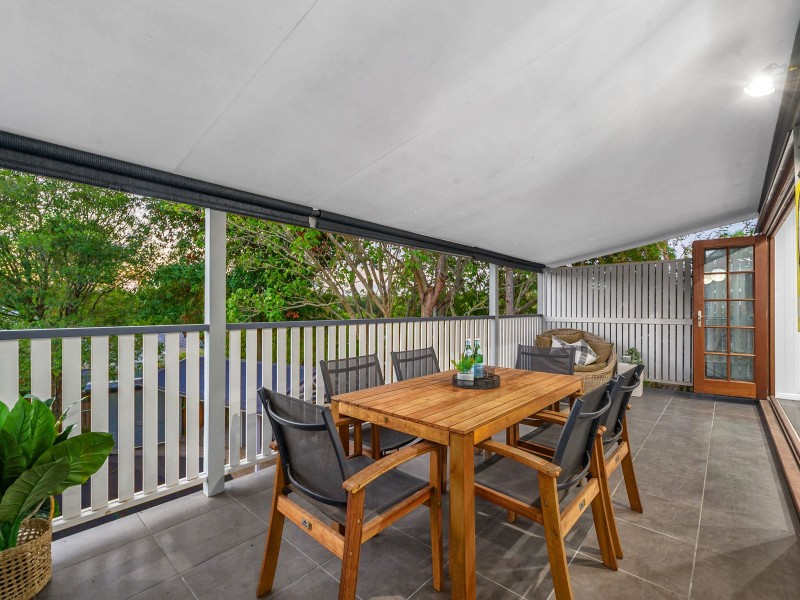 48 Ashgrove Crescent, Ashgrove QLD 4060