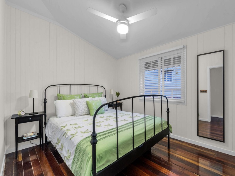 48 Ashgrove Crescent, Ashgrove QLD 4060