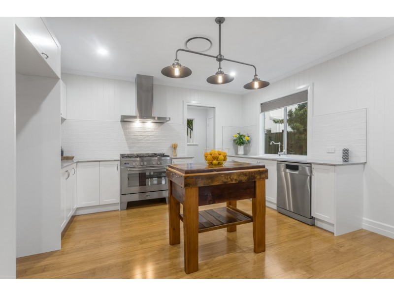 1 Gadara Street, Hendra QLD 4011