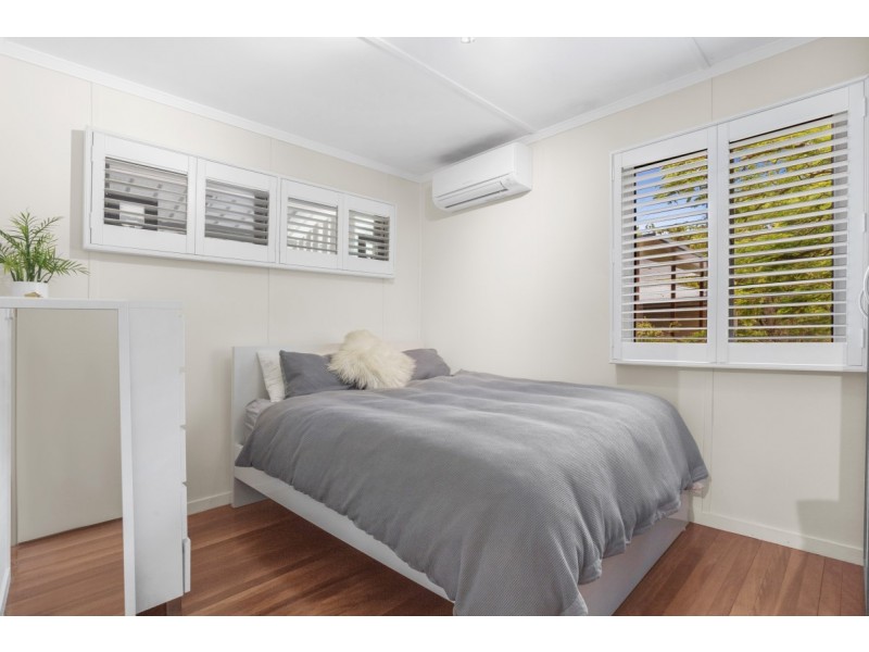 14 Aldwych Street, Stafford Heights QLD 4053