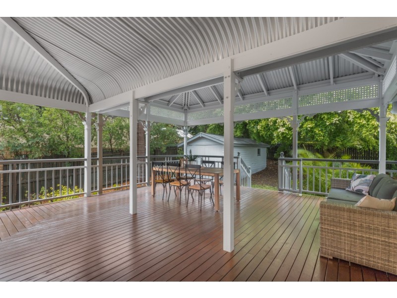 9 Roseby Avenue, Clayfield QLD 4011