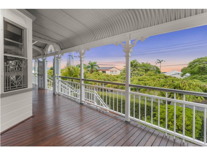 9 Roseby Avenue, Clayfield QLD 4011