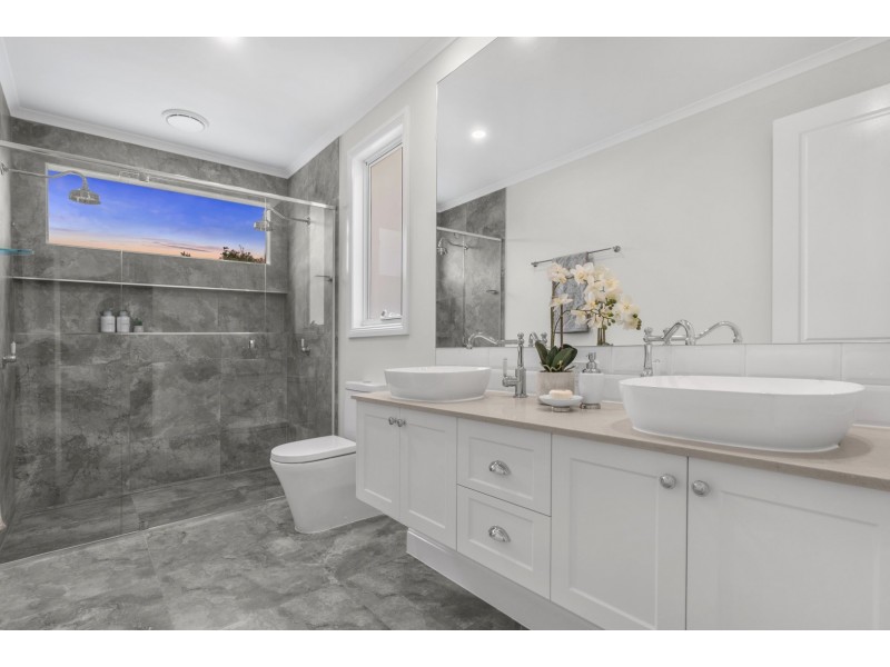 31 Agincourt Street, Grange QLD 4051