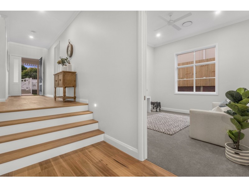 31 Agincourt Street, Grange QLD 4051