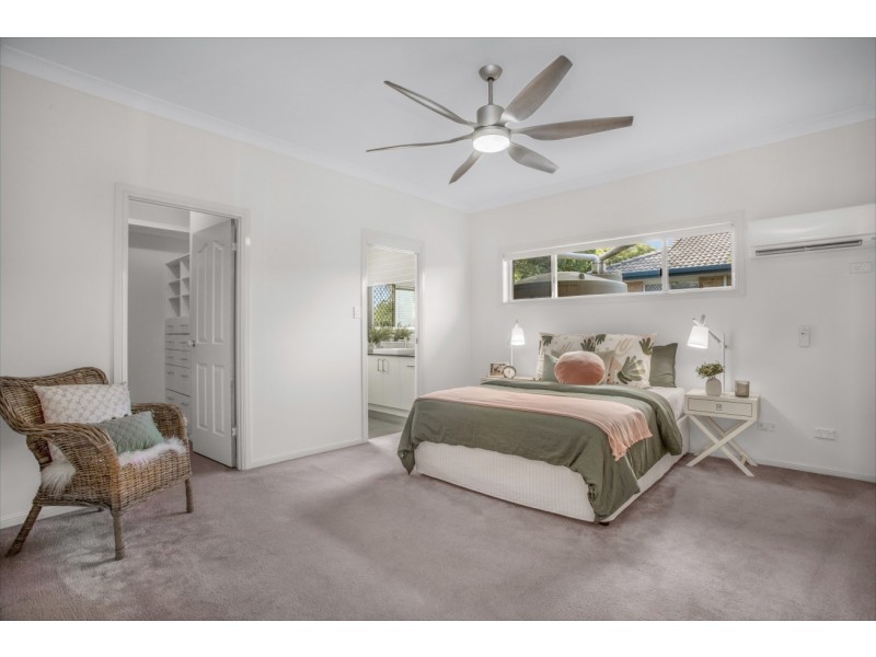 1 Lytham Court, Albany Creek QLD 4035