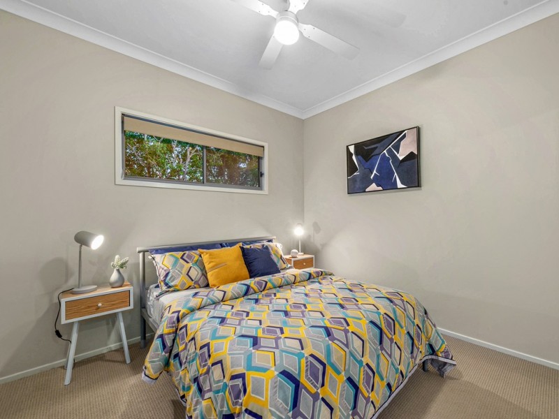2/76 Rose Lane, Gordon Park QLD 4031
