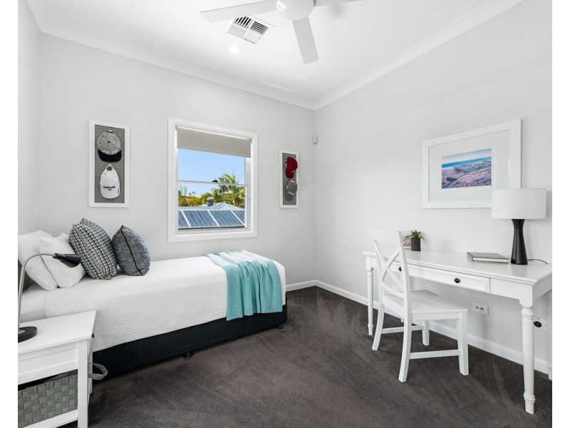 22 Luke Street, Wavell Heights QLD 4012