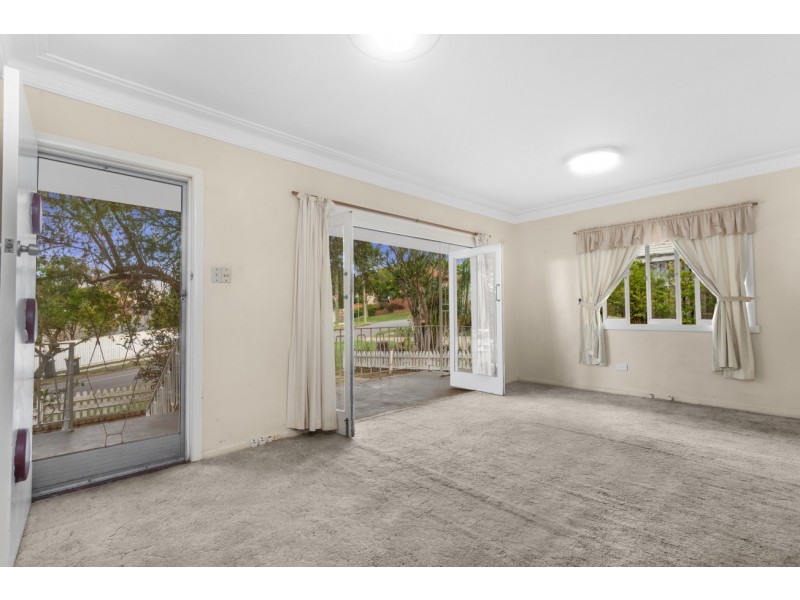 4 Alcester Street, Grange QLD 4051