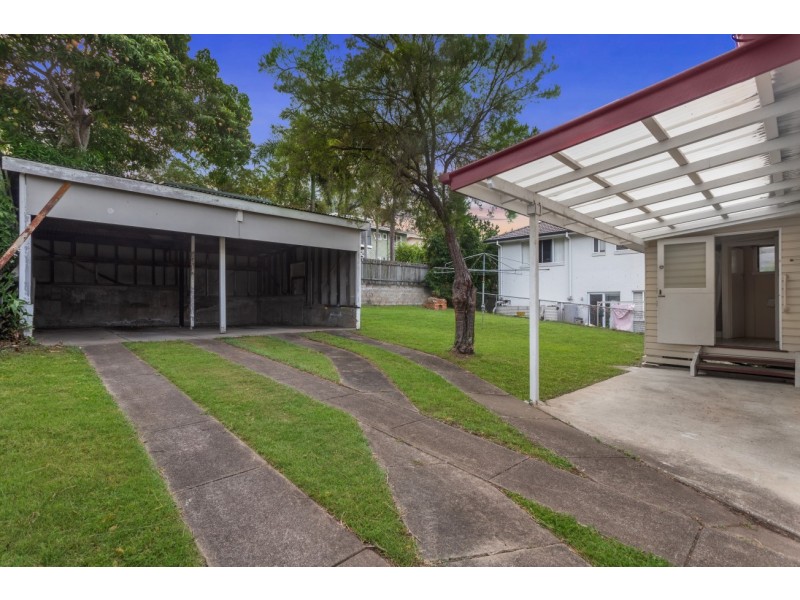 4 Alcester Street, Grange QLD 4051