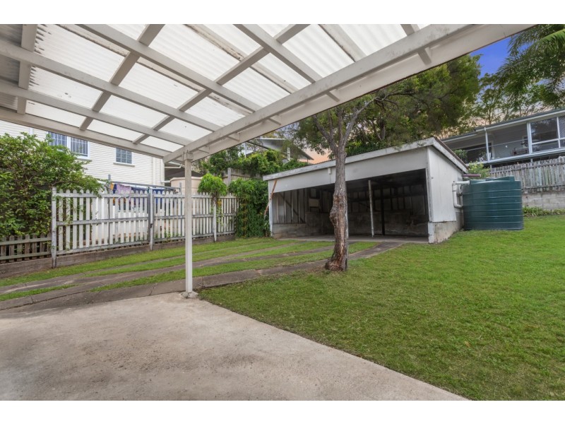 4 Alcester Street, Grange QLD 4051