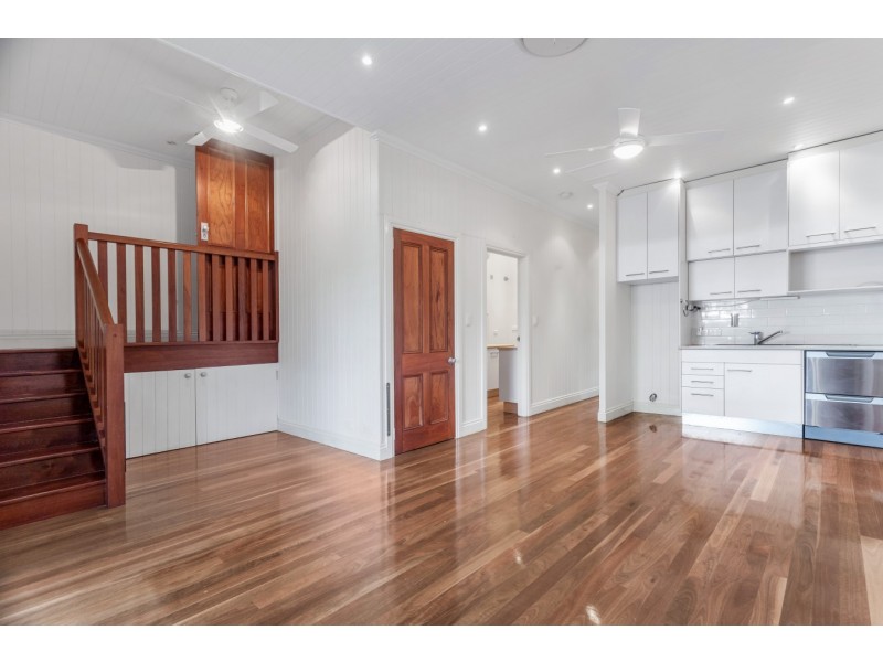 22 South Street, Newmarket QLD 4051