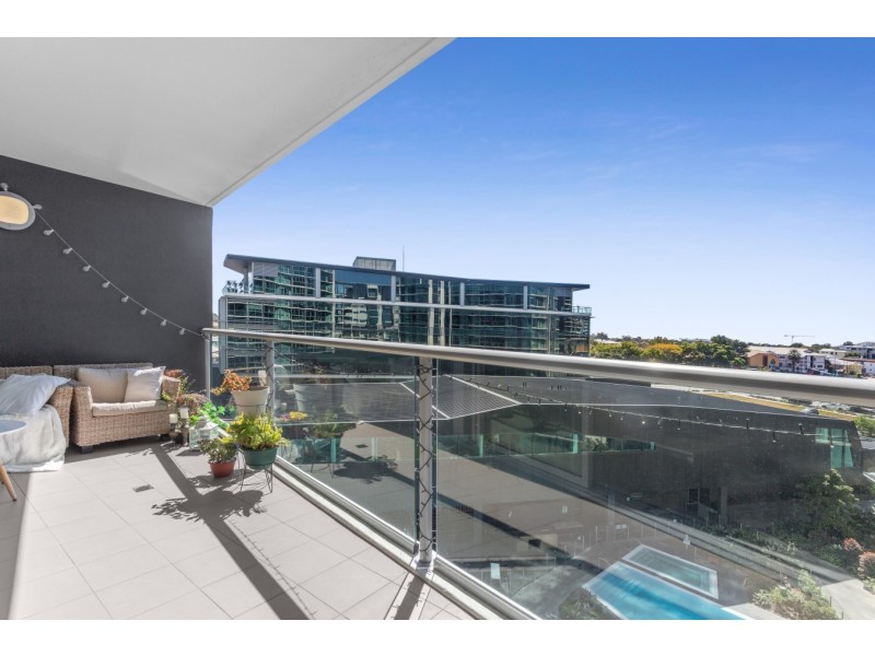 10506/8 Harbour Road, Hamilton QLD 4007