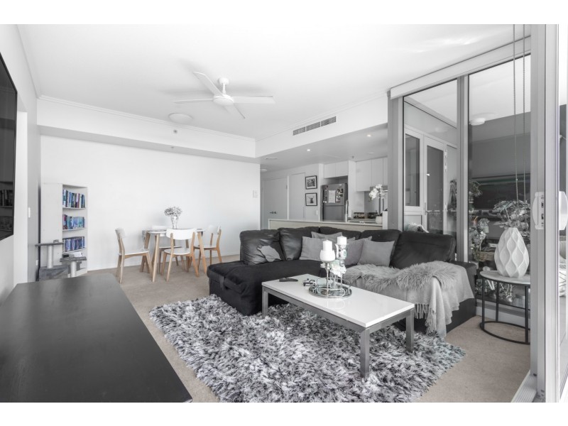 10506/8 Harbour Road, Hamilton QLD 4007