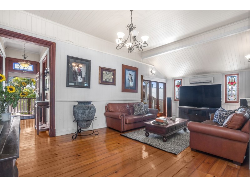 9 Meecham Street, Grange QLD 4051