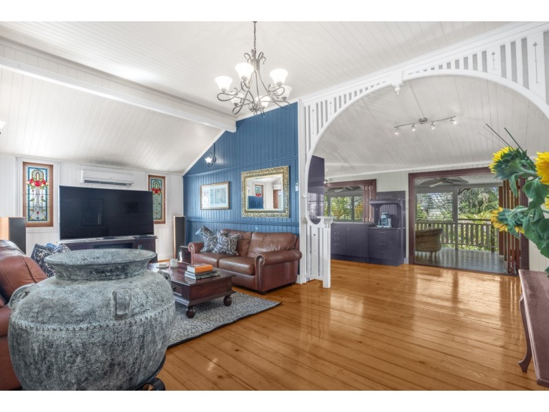 9 Meecham Street, Grange QLD 4051