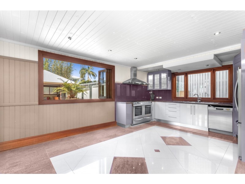 9 Meecham Street, Grange QLD 4051