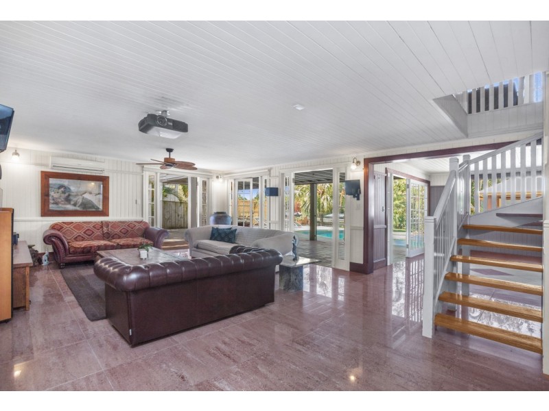 9 Meecham Street, Grange QLD 4051