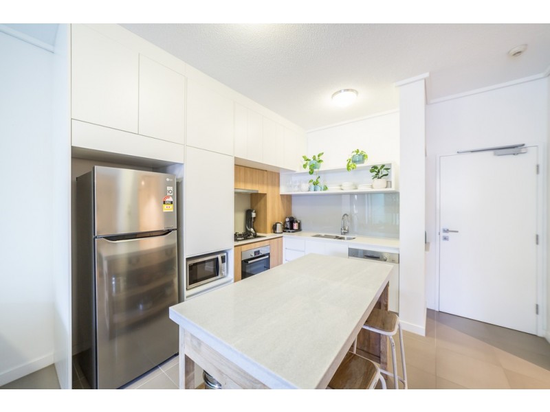 3111/126 Parkside Circuit, Hamilton QLD 4007