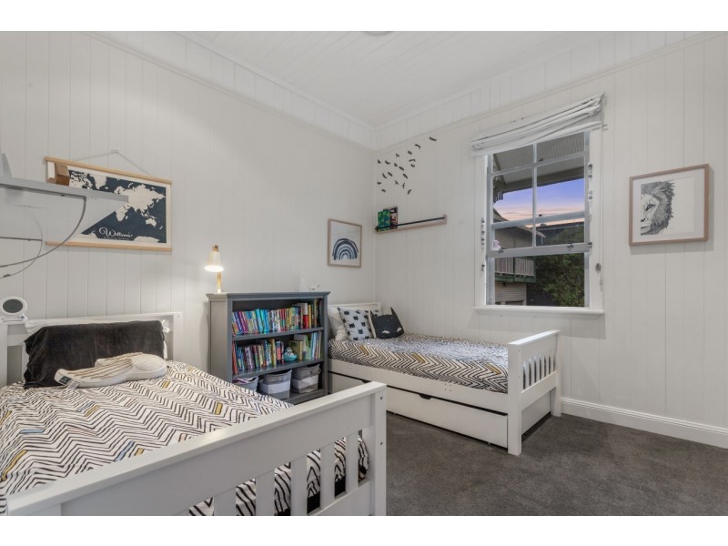 33 Brook Street, Windsor QLD 4030