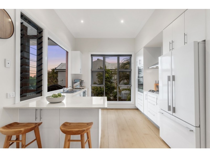 33 Brook Street, Windsor QLD 4030