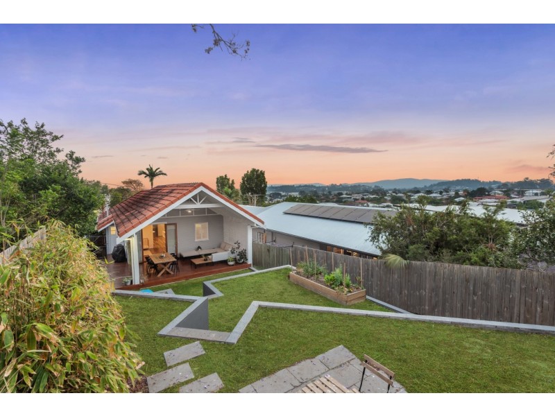27 Wayland Street, Stafford QLD 4053