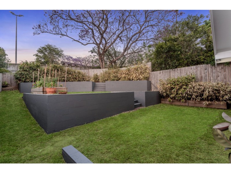 27 Wayland Street, Stafford QLD 4053