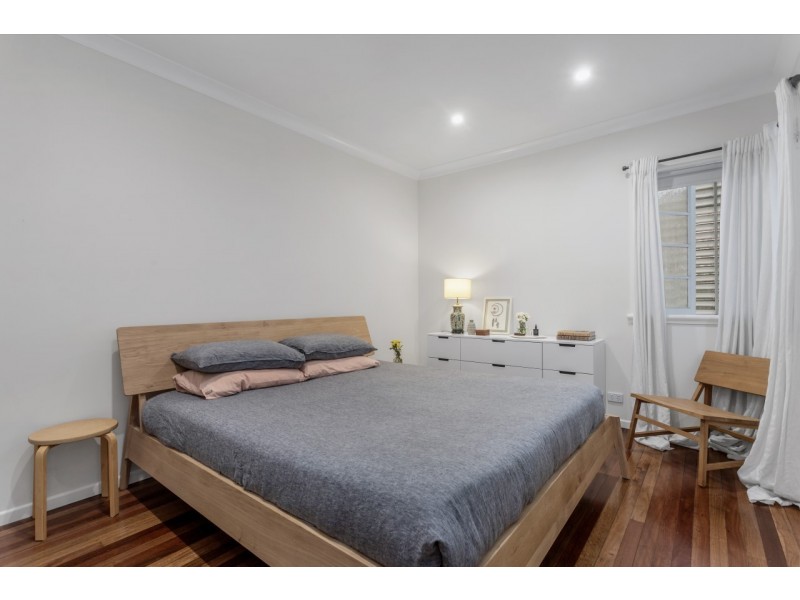 27 Wayland Street, Stafford QLD 4053