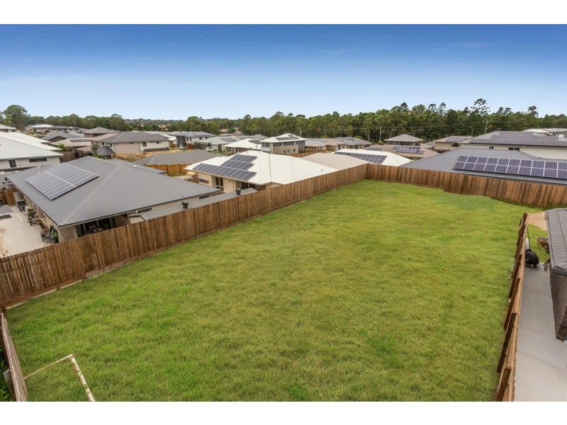 27 Harborough Street, Bridgeman Downs QLD 4035
